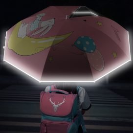 kid umbrella with reflective strap